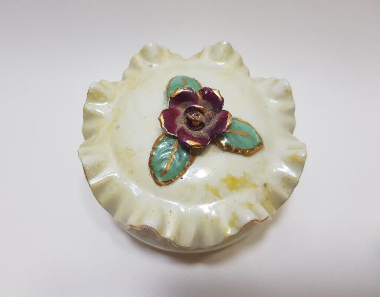 ANTİKA JAPON YAPIMI PORSELEN KAPAKLI ŞEKERLİK