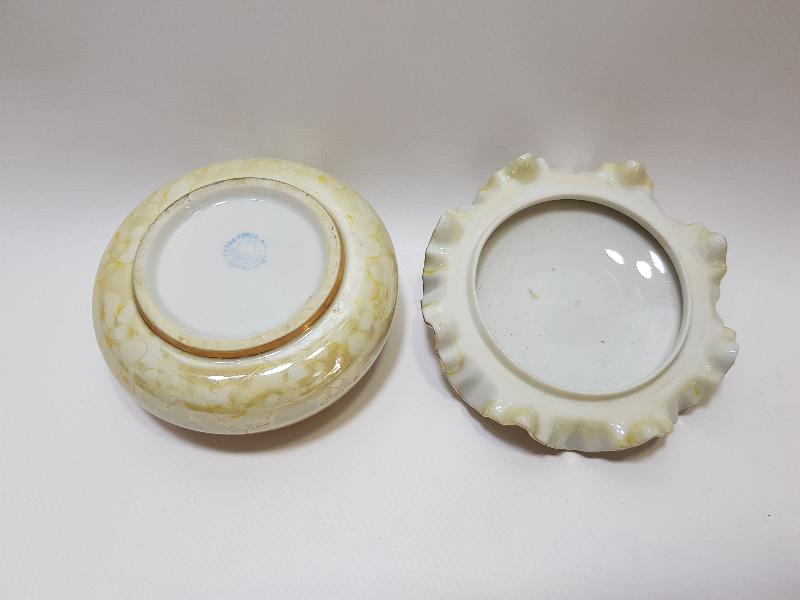 ANTİKA JAPON YAPIMI PORSELEN KAPAKLI ŞEKERLİK