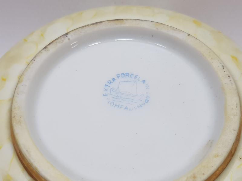 ANTİKA JAPON YAPIMI PORSELEN KAPAKLI ŞEKERLİK