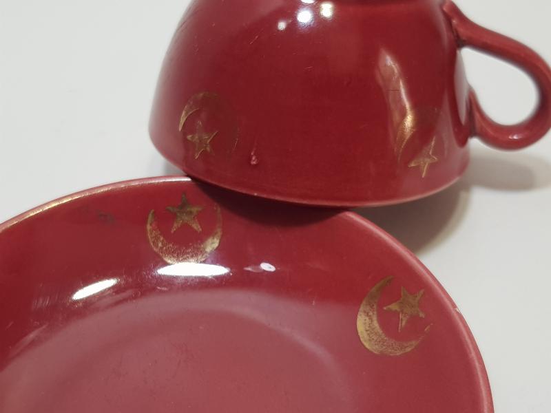 KAHVE KÜLTÜRÜ: OSMANLI DÖNEMİ ALTIN VARAK AY YILDIZLI PORSELEN KAHVE FİNCANI