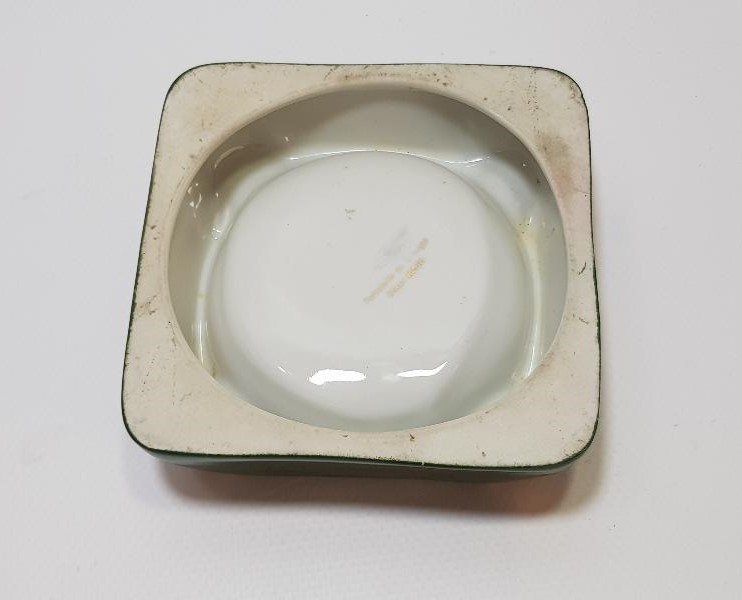 OSMANLICA BOMONTİ GAZOZ FABRİKASI YAZILI VE GÖRSELLİ KÜL TABLASI