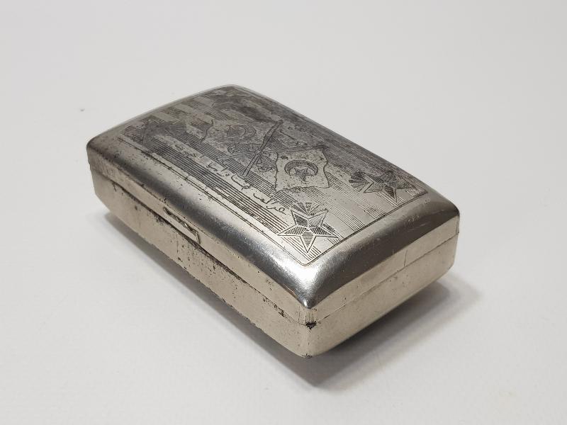 MEŞRUTİYET HATIRASI OSMANLICA YAZILI TÜTÜN TABAKASI