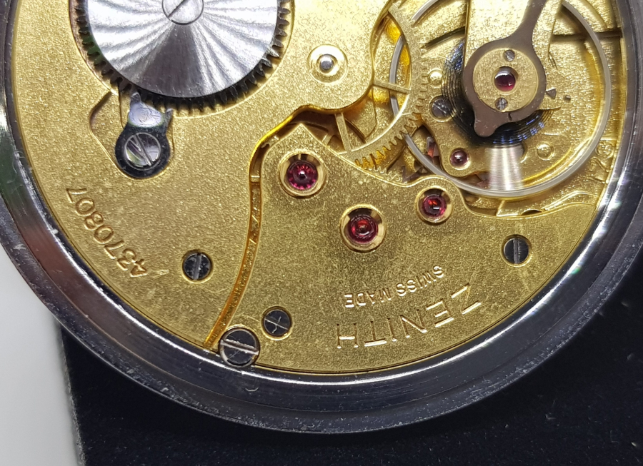 ZENİTH MARKA ÇİL KONDİSYONDA ANTİKA KURMALI SMOKİN CEP SAATİ