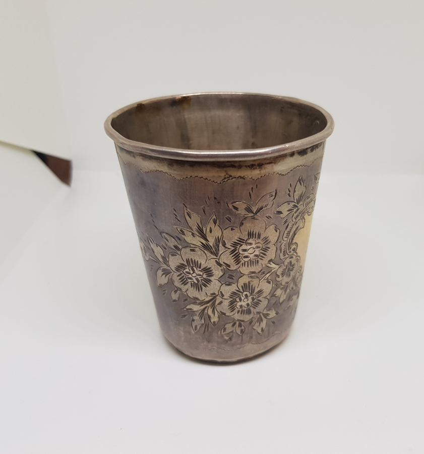 ABDÜLHAMİD HAN DÖNEMİ TUĞRALI GÜMÜŞ KALEM İŞÇİLİKLİ SU BARDAĞI