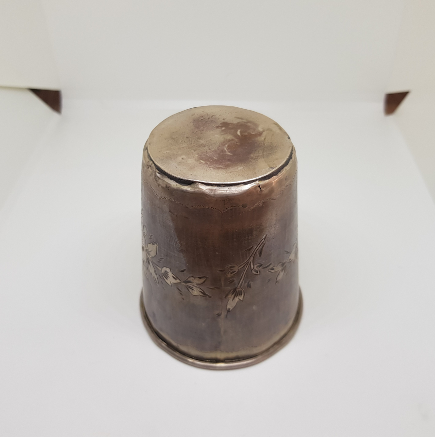 ABDÜLHAMİD HAN DÖNEMİ TUĞRALI GÜMÜŞ KALEM İŞÇİLİKLİ SU BARDAĞI