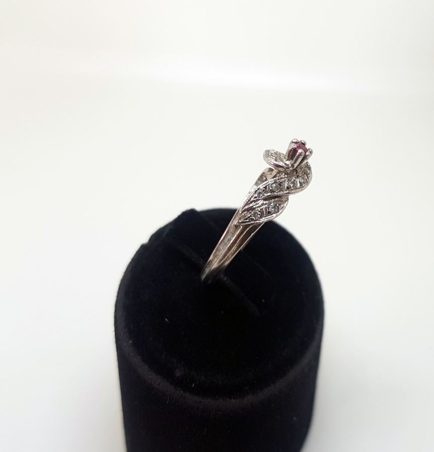 PIRLANTA VE YAKUT TAŞLARLA SÜSLÜ ÖZEL YAPIM ANTİKA YÜZÜK