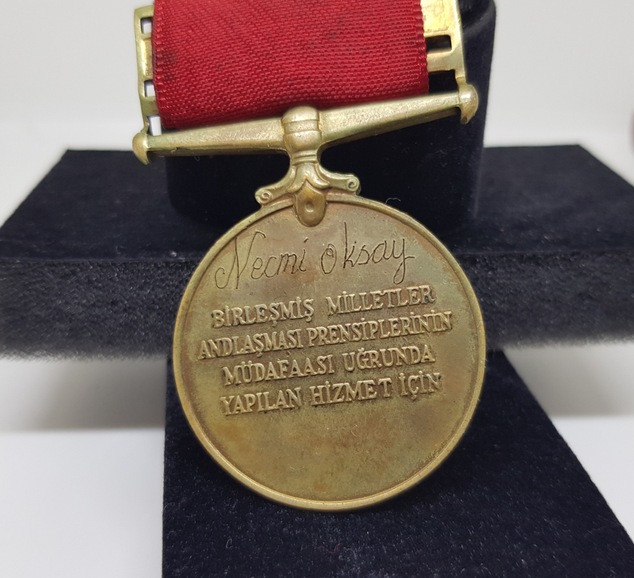 ÜZERİNDE SAHİBİNİN ADININ YAZILI OLDUĞU ÇOK NADİR KORE HARBİ MADALYASI