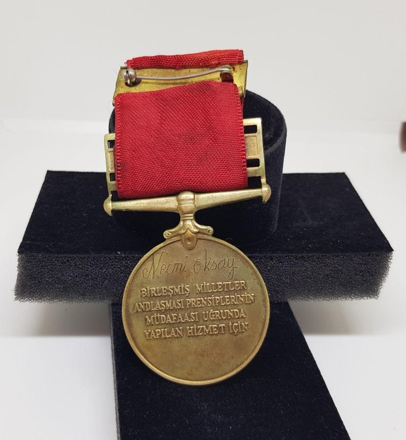 ÜZERİNDE SAHİBİNİN ADININ YAZILI OLDUĞU ÇOK NADİR KORE HARBİ MADALYASI