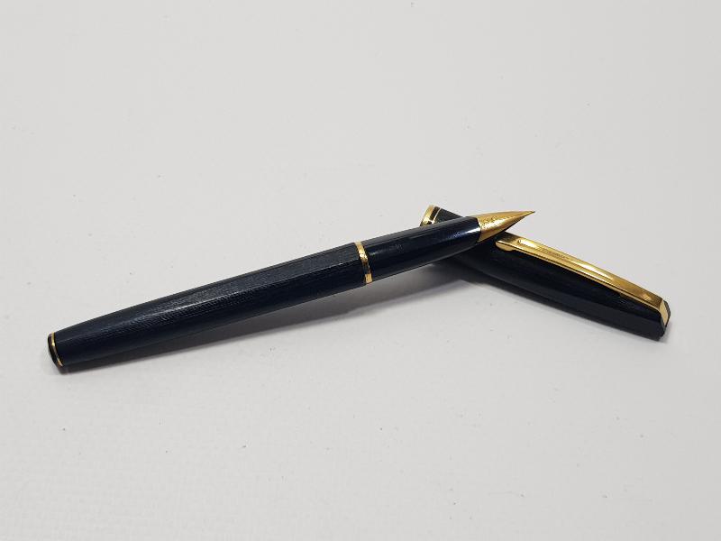 ALTIN UÇLU WATERMAN DOLMA KALEM