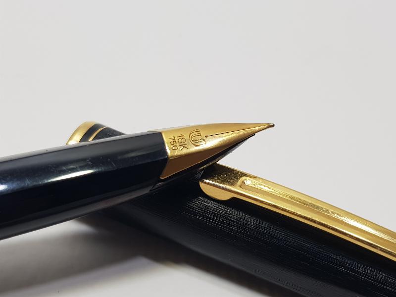 ALTIN UÇLU WATERMAN DOLMA KALEM