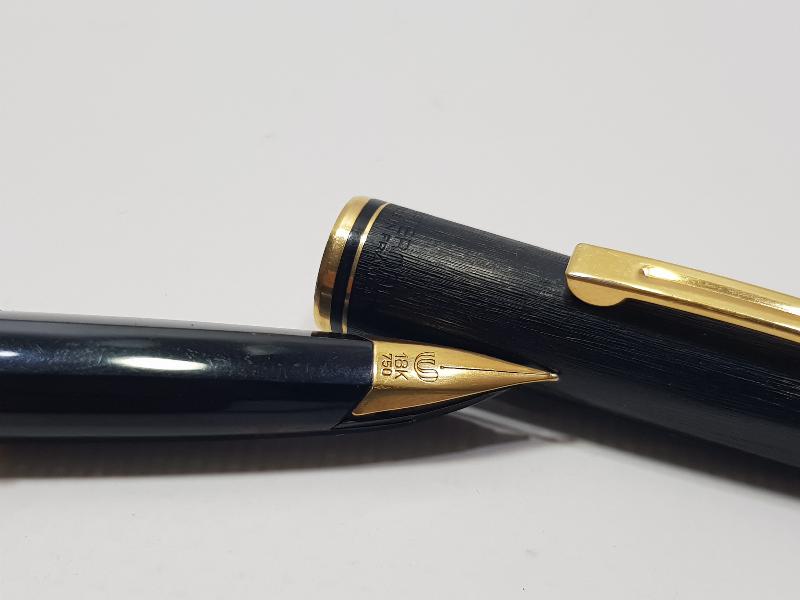 ALTIN UÇLU WATERMAN DOLMA KALEM