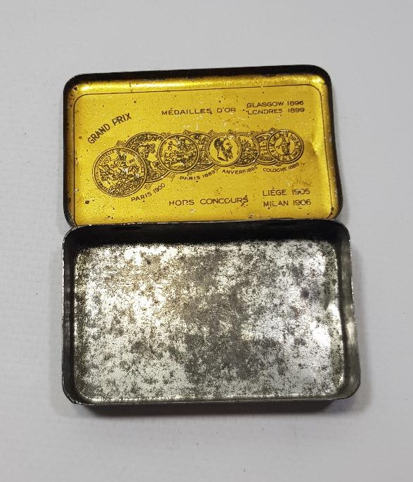 ATATÜRK RESİMLİ OSMANLICA GAZİ SİGARA KUTUSU