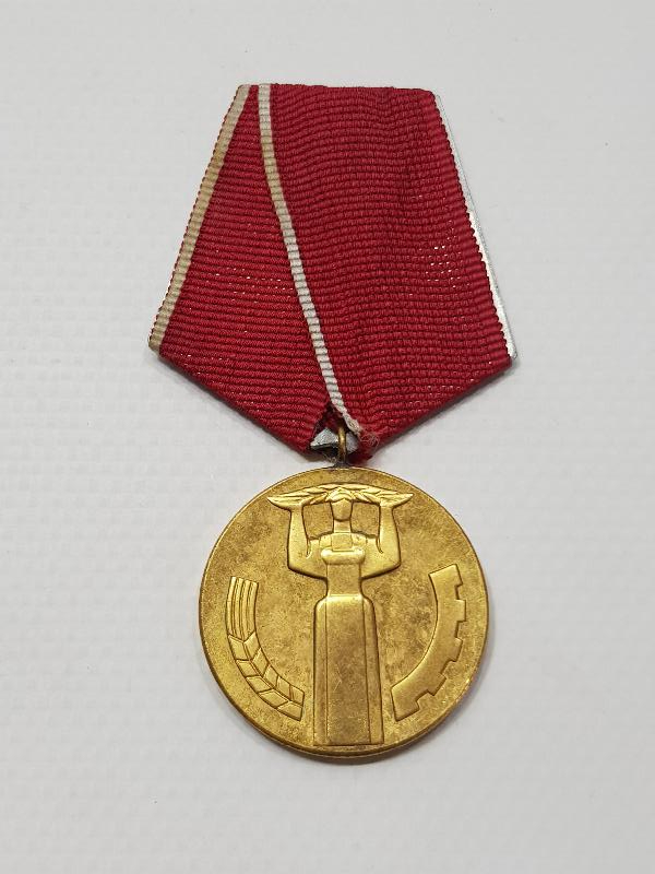 BULGARİSTAN SOVYET HALKIN KURALININ 25. YIL MADALYASI 