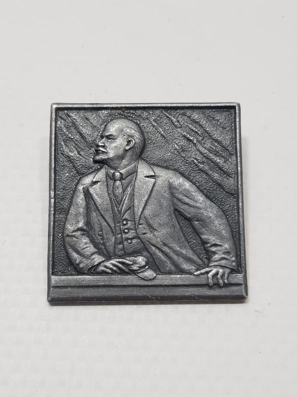 LENİN RESİMLİ ANTİKA ROZET