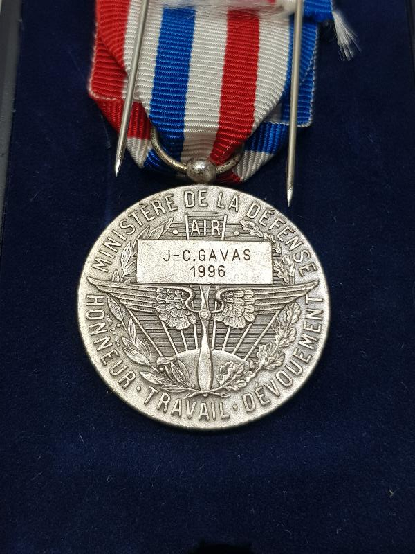 ORJİNAL KUTUSUNDA FRANSIZ HAVACILIK ONUR MADALYASI