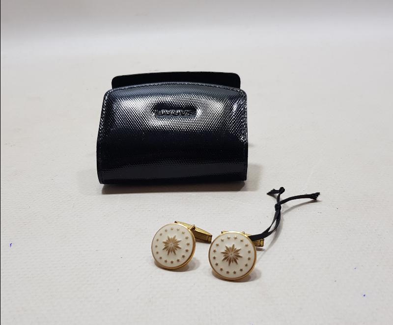 ORJİNAL DERİ KABINDA SARAR MARKA CUMHURBAŞKANLIĞI MİNELİ KOL DÜĞMELERİ