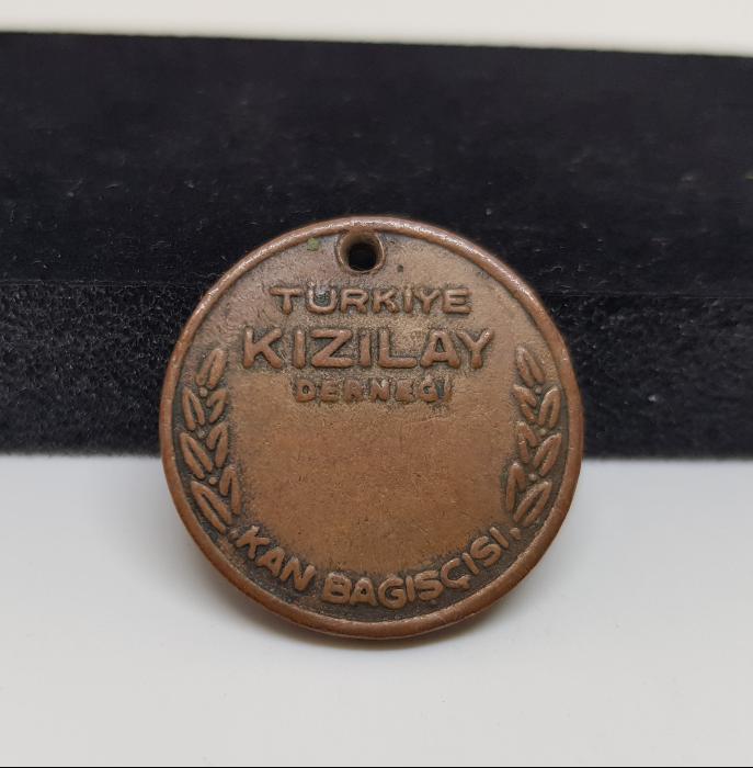 TÜRKİYE KIZILAY DERNEĞİ KAN BAĞIŞÇISI MADALYASI