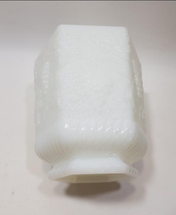 ANTİKA TAŞ OPALİN VAZO 