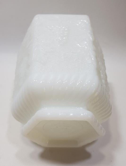 ANTİKA TAŞ OPALİN VAZO 