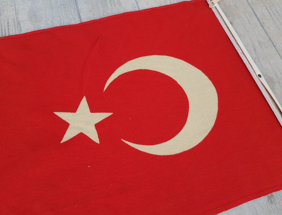 ORJİNAL AHŞABI İLE CUMHURİYET BAŞLARI KÖK BOYALI BÜYÜK BOY BAYRAK