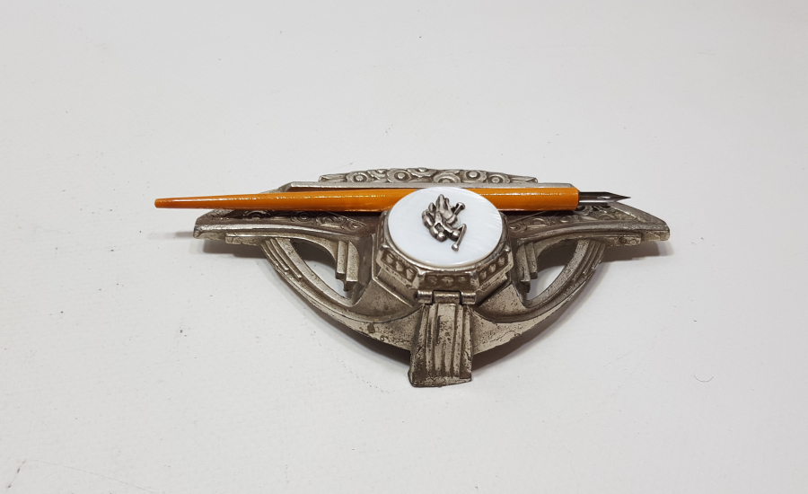 ORJİNAL DİVİDİ İLE GÜMÜŞ APLİKLİ ANTİKA KAPAKLI HOKKA