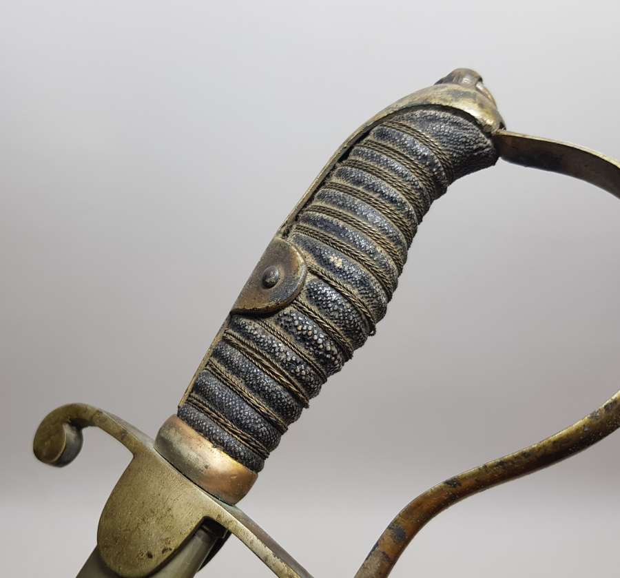 OSMANLI DÖNEMİ İGUANA SAPLI ÇOK NADİR SUBAY KILICI