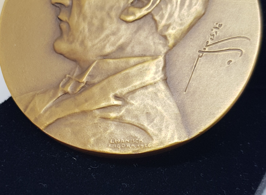 OSMANLICA GAZİ MUSTAFA KEMAL İMZALI BÜYÜK BOY ATATÜRK MADALYON