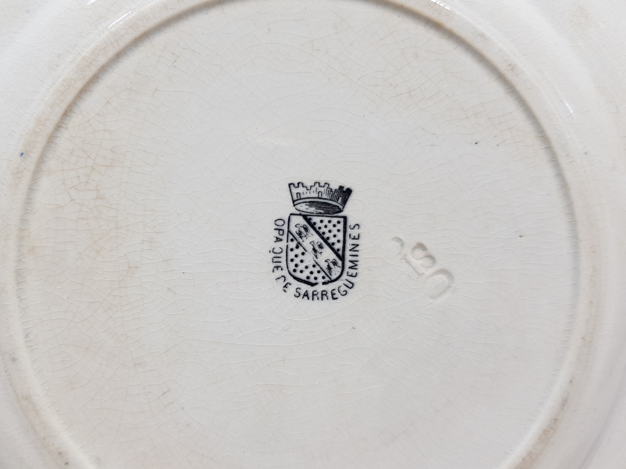 TÜRKLERE SALDIRAN FRANSIZLAR KONULU OSMANLI DÖNEMİ PORSELEN TABAK