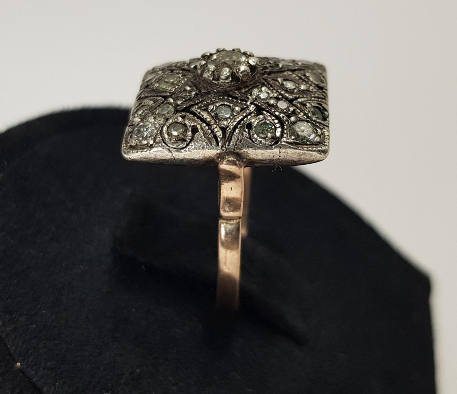 PIRLANTA TAŞLARLA SÜSLÜ ANTİKA ALTIN YÜZÜK