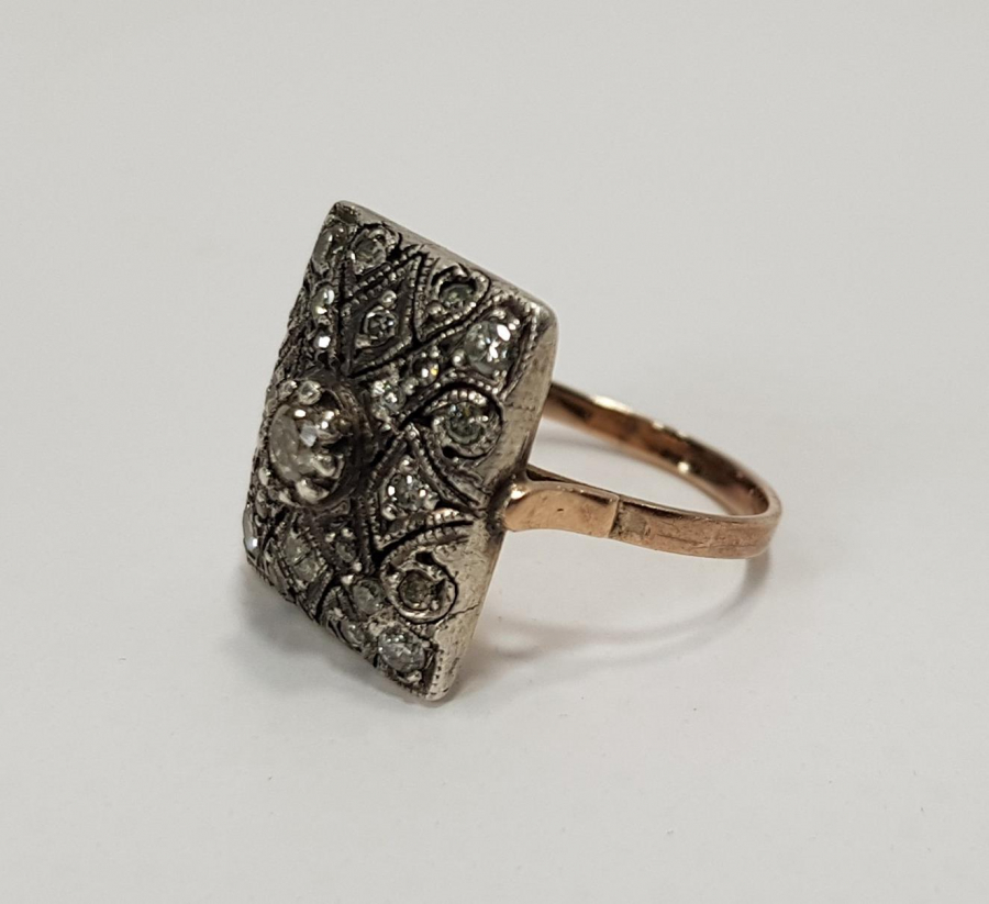 PIRLANTA TAŞLARLA SÜSLÜ ANTİKA ALTIN YÜZÜK