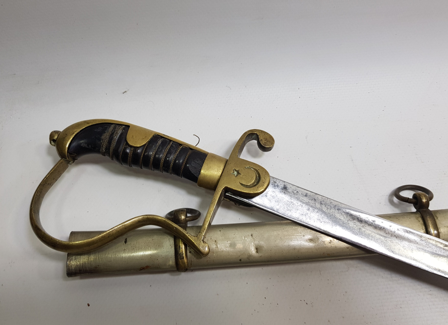 1. DÜNYA SAVAŞI DÖNEMİ BOYNUZ SAPLI VE AY YILDIZLI OSMANLI HAFİF SÜVARİ KILICI