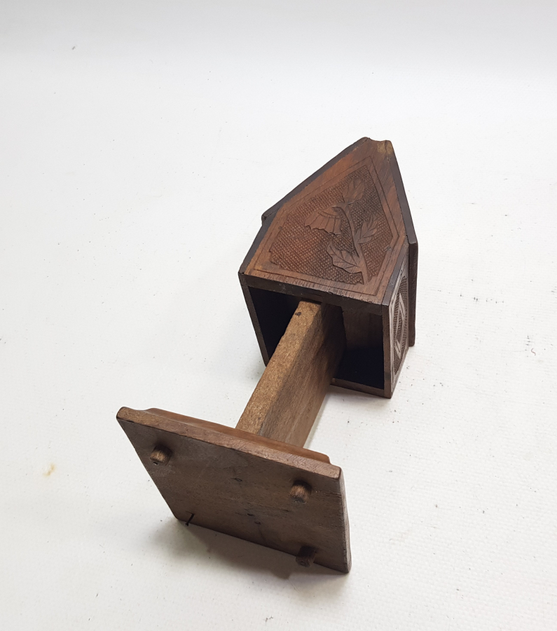 BİR MAHKUMUN İÇ DÜNYASINI ANLATAN SİNOP CEZAEVİ YAPIMI NADİR AHŞAP SİGARALIK