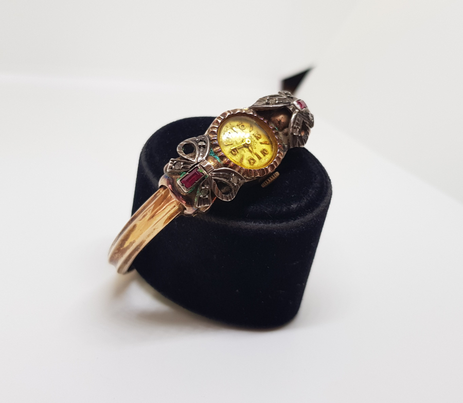 ELMAS VE YAKUT TAŞLI ÖZEL YAPIM ANTİKA ALTIN SAAT