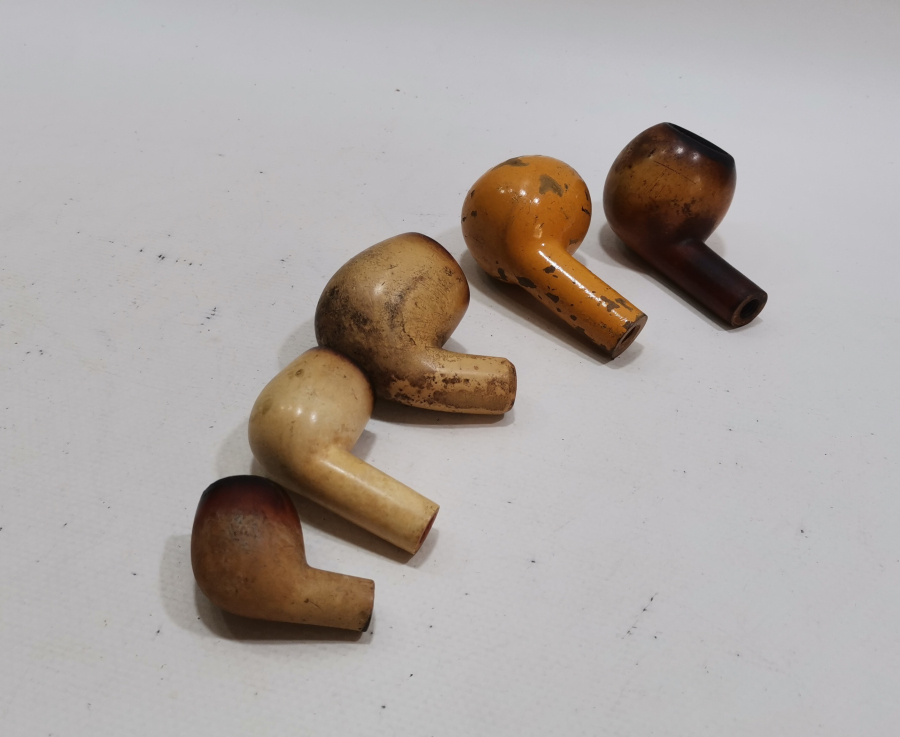 FARKLI BOYUTLARDA ANTİKA PİPO PARÇALARI LOTU