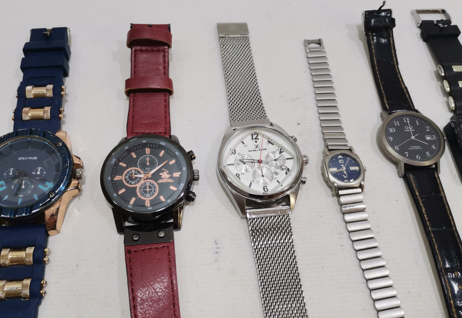 HALİYLE KONDİSYONDA KOL SAATLER LOTU