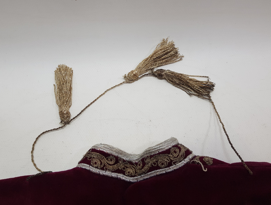 OSMANLI DÖNEMİ KÜTAHYA YÖRESİ ÇİL KONDİSYONDA PÜSKÜLLÜ GELİN CEPKENİ