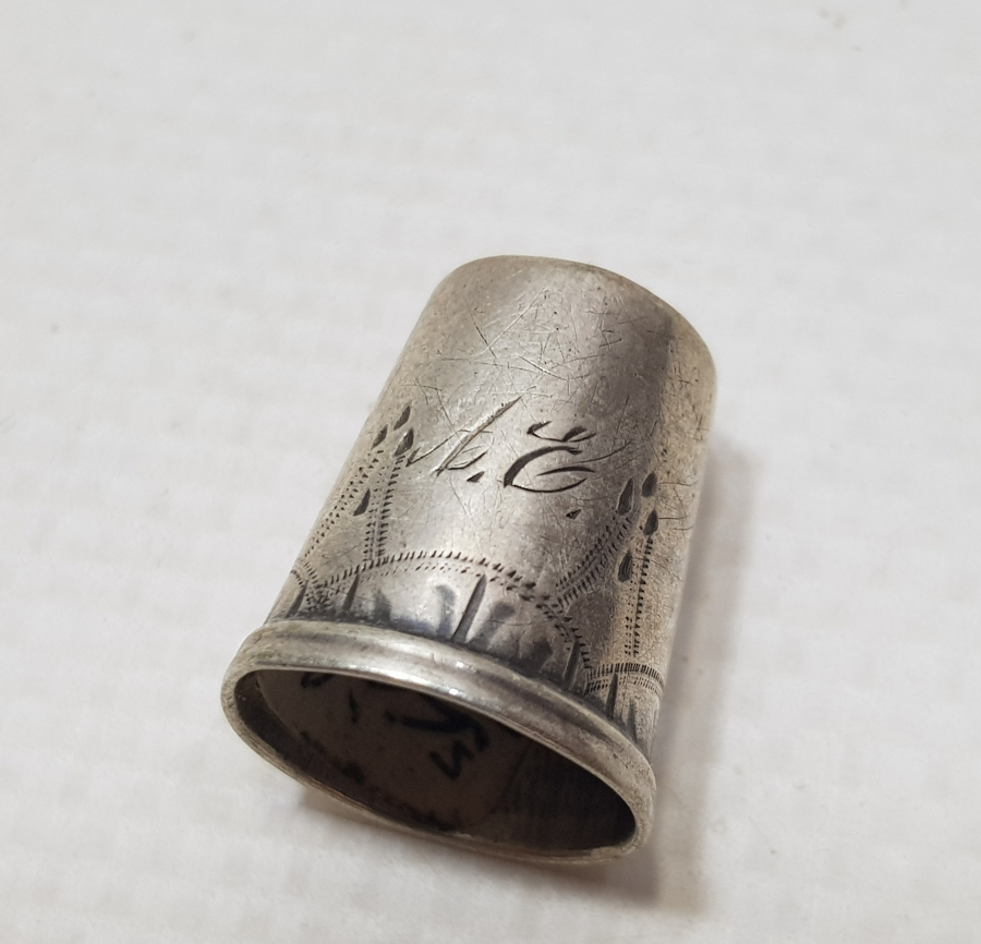 ÜZERİ İNSİYALLİ OSMANLI DÖNEMİ GÜMÜŞ TERZİ YÜKSÜĞÜ