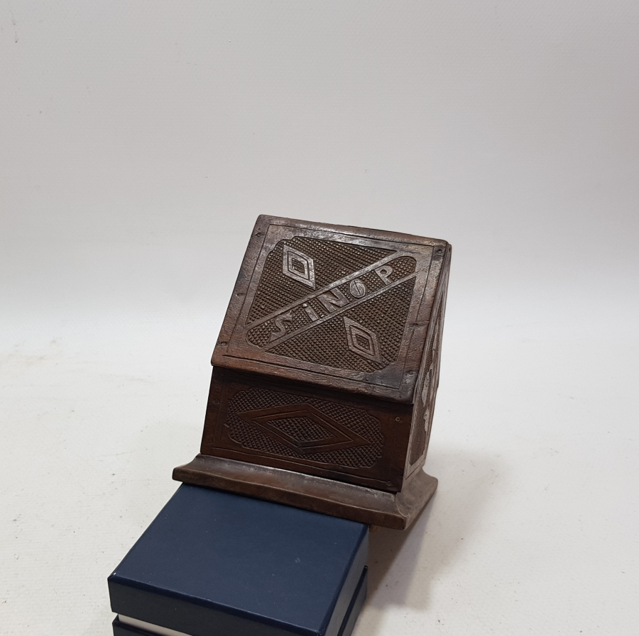 BİR MAHKUMUN İÇ DÜNYASINI ANLATAN SİNOP CEZAEVİ YAPIMI NADİR AHŞAP SİGARALIK