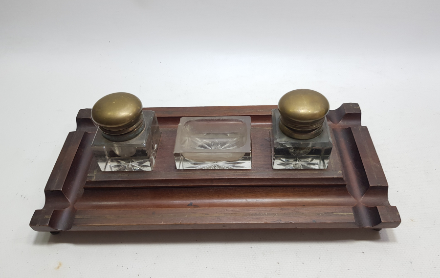 ÇOK NADİR ANTİKA AHŞAP KAİDELİ YÜKSEK KONDİSYONDA ANTİKA YAZI TAKIMI