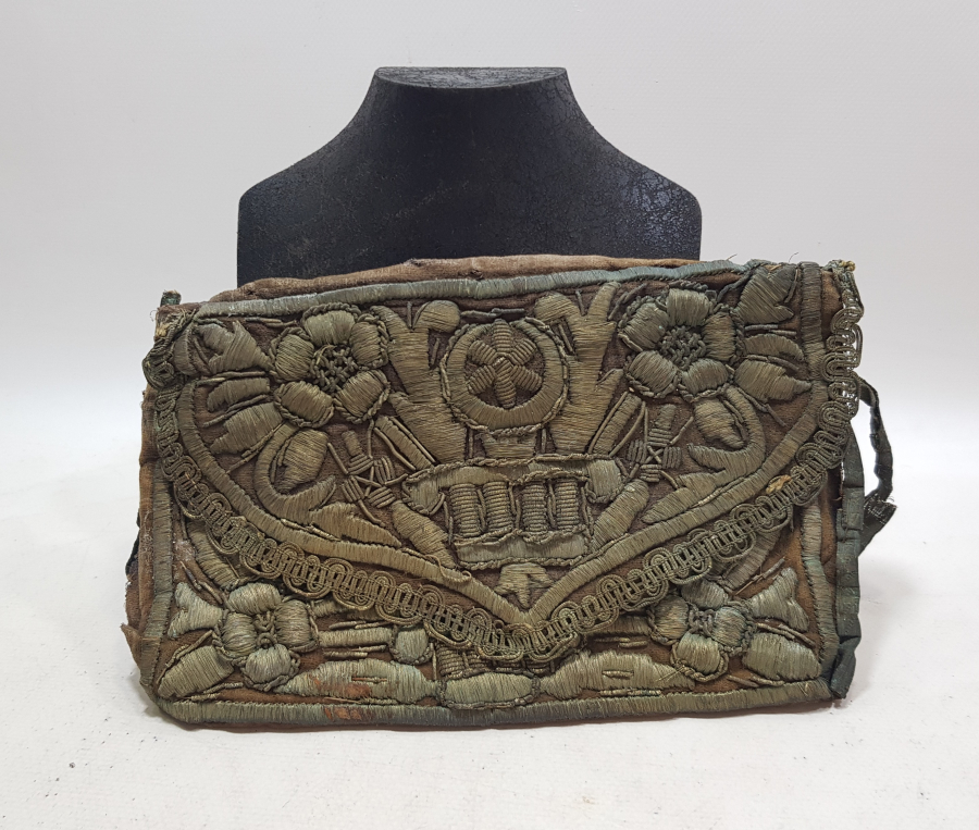 OSMANLI DÖNEMİ AY YILDIZLI VE GÜMÜŞ SIRMA İŞÇİLİKLİ KUR AN-I KERİM KABI