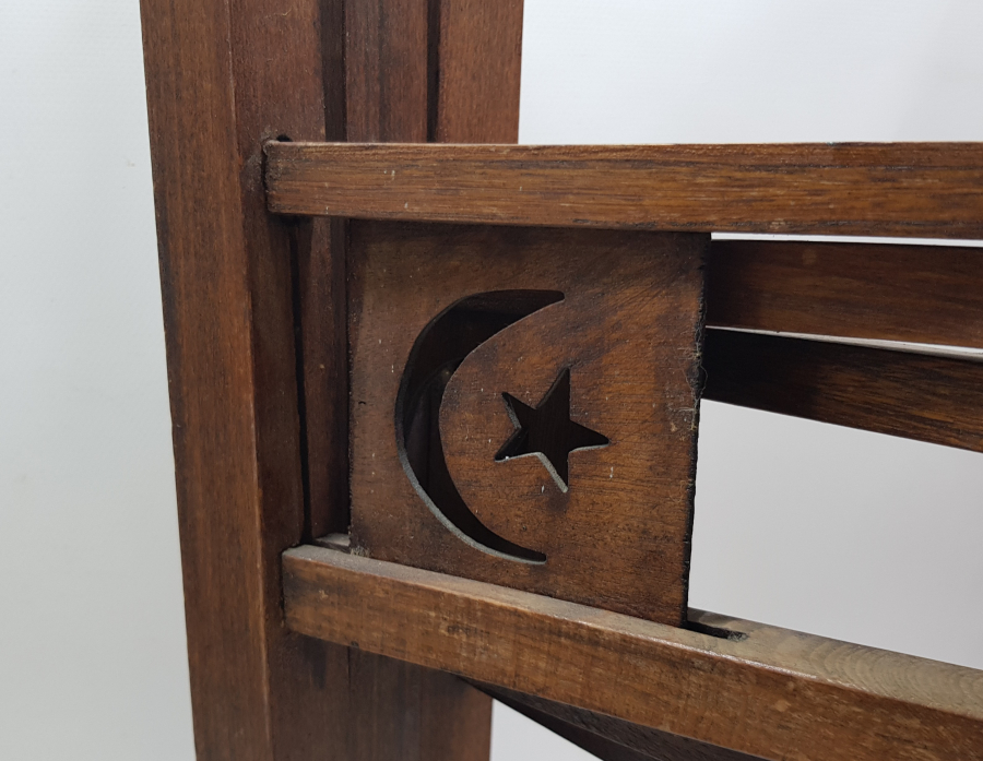 OSMANLI DÖNEMİ MARKUTERİ İŞÇİLİKLİ VE AY YILDIZLI KONAK İŞİ BÜYÜK BOY SOFRA ALTLIĞI