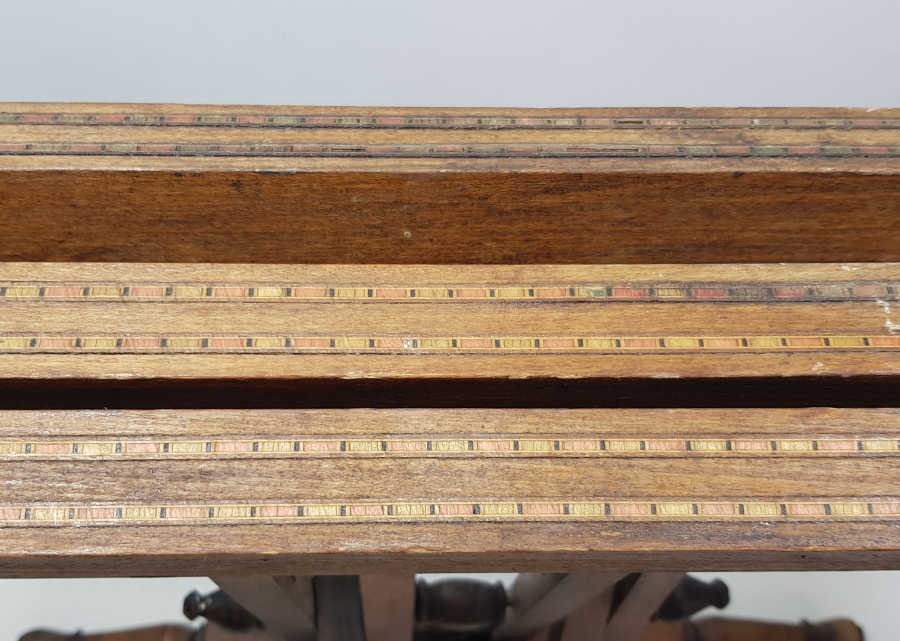 OSMANLI DÖNEMİ MARKUTERİ İŞÇİLİKLİ VE AY YILDIZLI KONAK İŞİ BÜYÜK BOY SOFRA ALTLIĞI