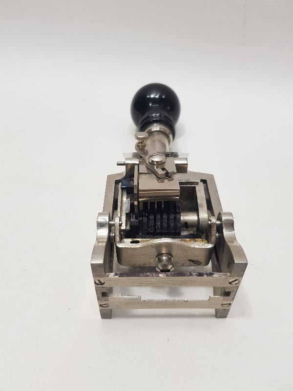 KUTUSUNDA ANTİKA NUMARATÖR