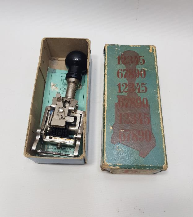 KUTUSUNDA ANTİKA NUMARATÖR