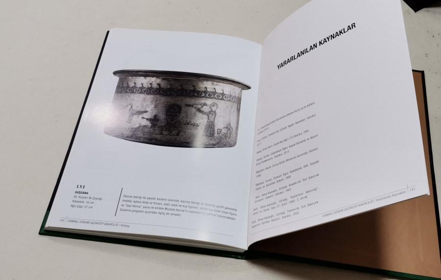 OSMANLI DÖNEMİ GAZİANTEP BAKIRCILIĞIYLA İLGİLİ KUŞE KAĞIT PRESTİJ KİTAP
