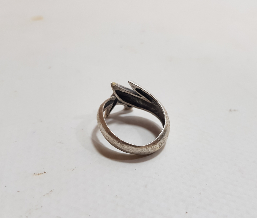 ÜZERİ YAZILI ZÜLFİKAR KILICI FORMLU YÜZÜK