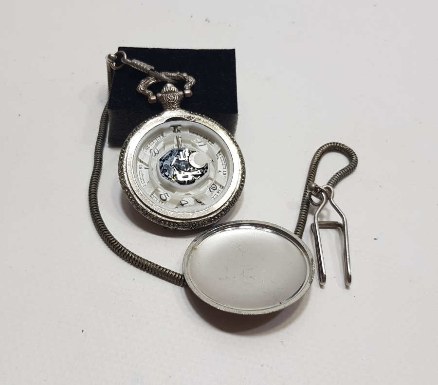 YAKIN DÖNEM NOSTALJİK PİLLİ CEP SAATİ