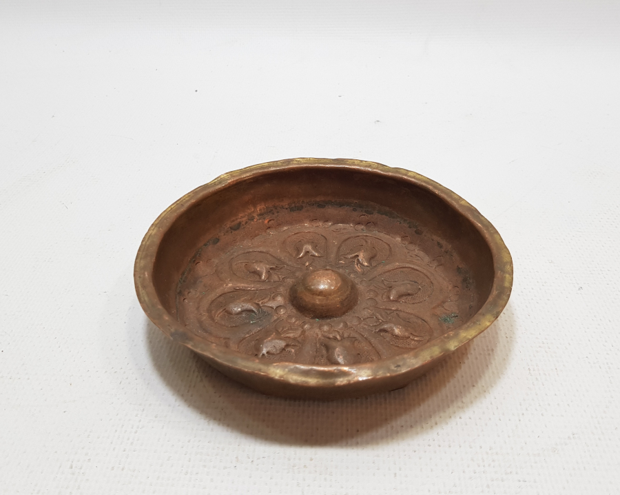 ÜZERİ LALE MOTİFLİ VE ALTIN VERMEYLİ BEBEK KIRKLIK TASI