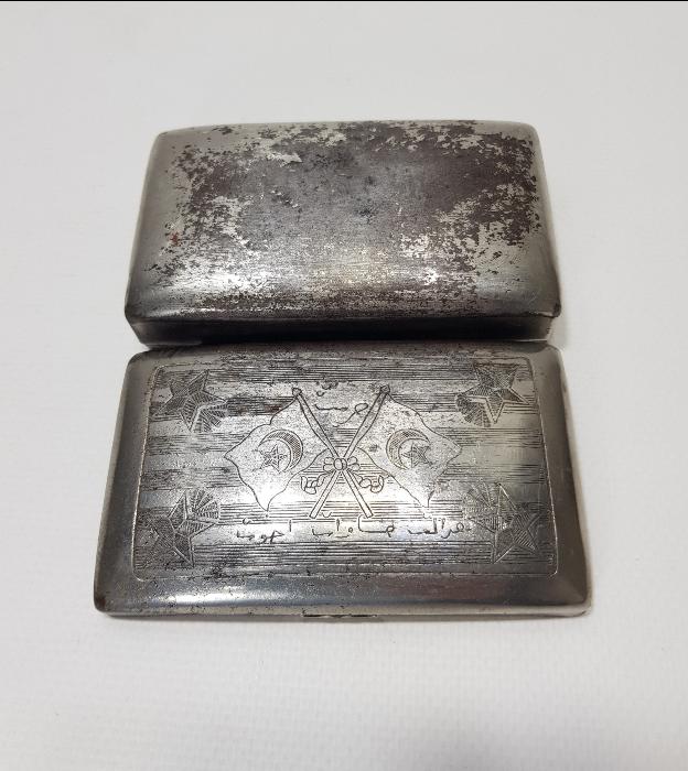 MEŞRUTİYET TEMALI, AY YILDIZLI VE OSMANLICA YAZILI TÜTÜN TABAKASI