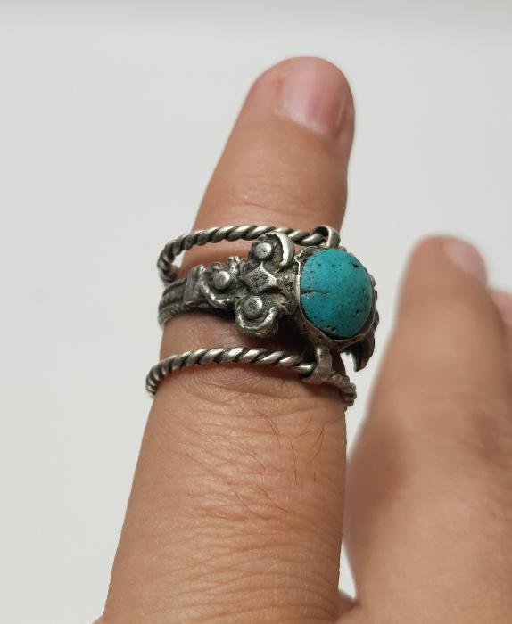 OSMANLI DÖNEMİ TURKUAZ TAŞLI FARKLI FORMDA GÜMÜŞ YÜZÜK